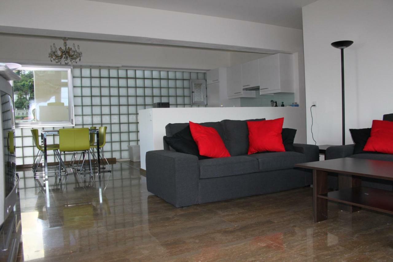 Lichtdurchflutete Ferienwohnung Mit Panorama-Sicht Und Schwimmbad/Sauna Muralto Exteriör bild